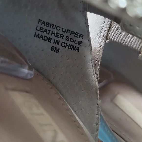 GLINT sz 9 Silver satin heels w real glass rhinestone straps, leather so… - Picture 7 of 8